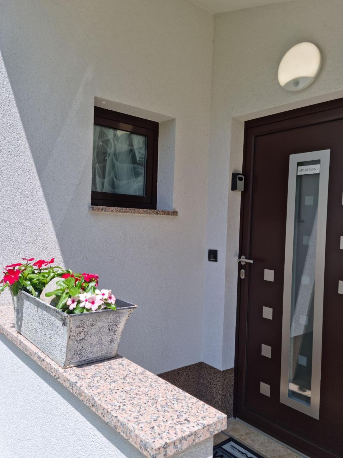 Apartmani Nika 1 Rijeka Exterior foto